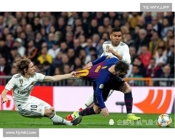 巴塞罗那足球俱乐部的辉煌历程与荣耀背后的故事揭秘